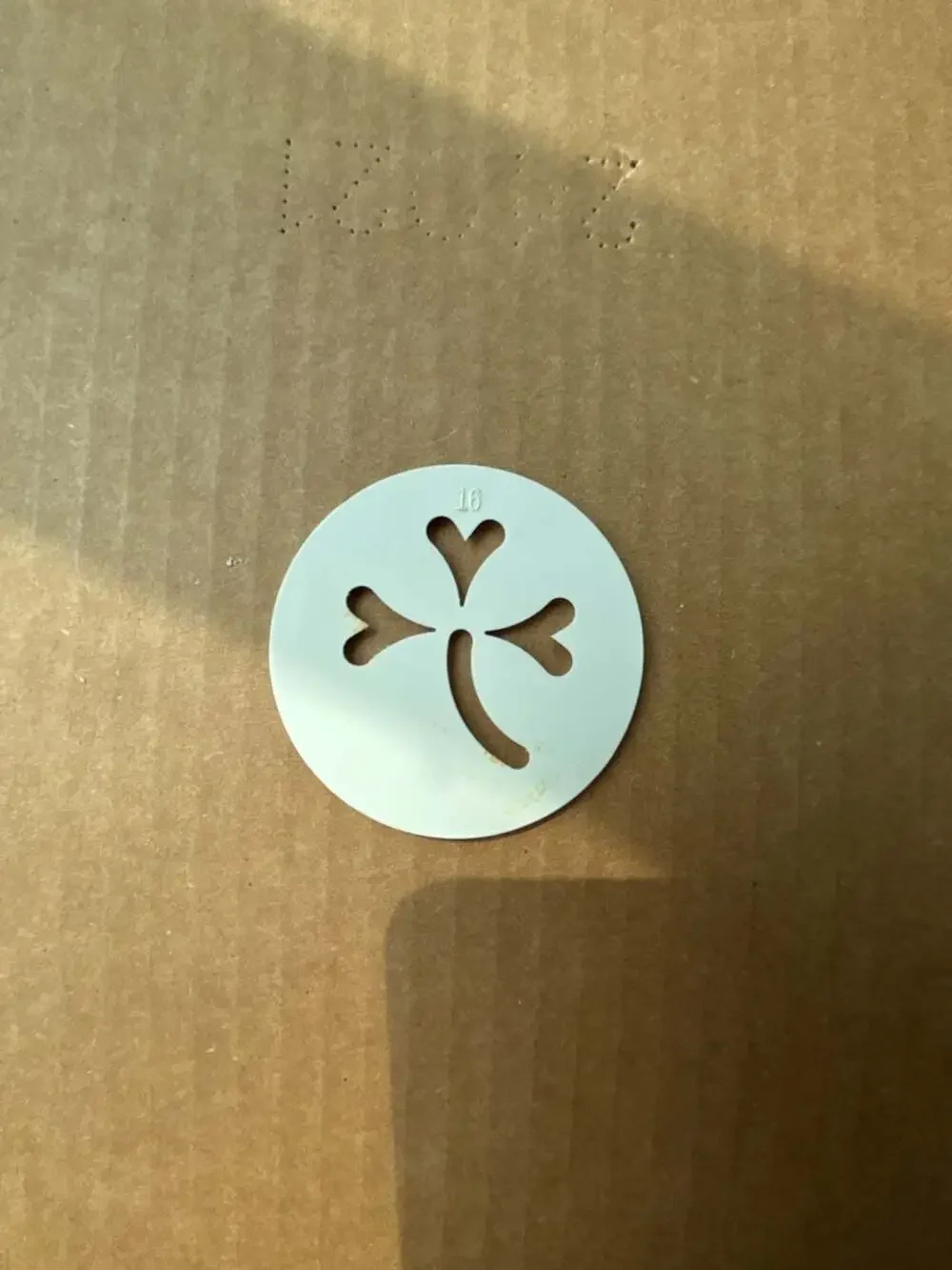 The Pampered Chef Cookie Press Disc 16 Four Leaf Clover Shamrock